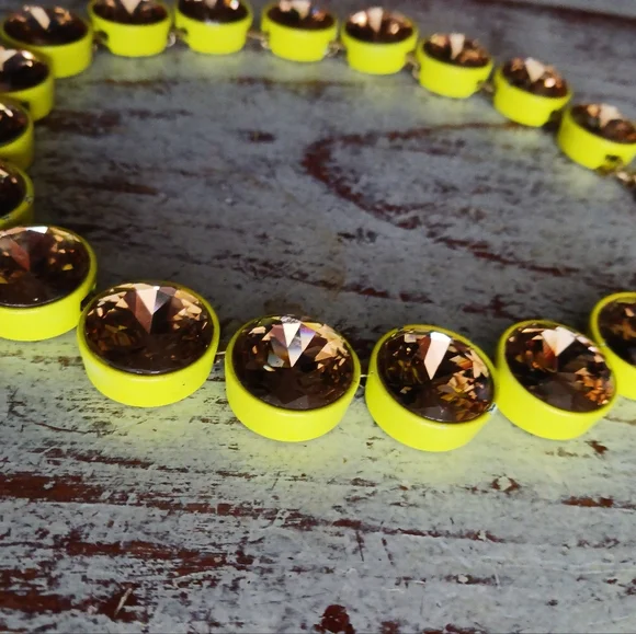 Vintage J. Crew Chain Bezel Citrine Brulee ,neon Green , Rhinestones Necklace - Picture 8 of 8